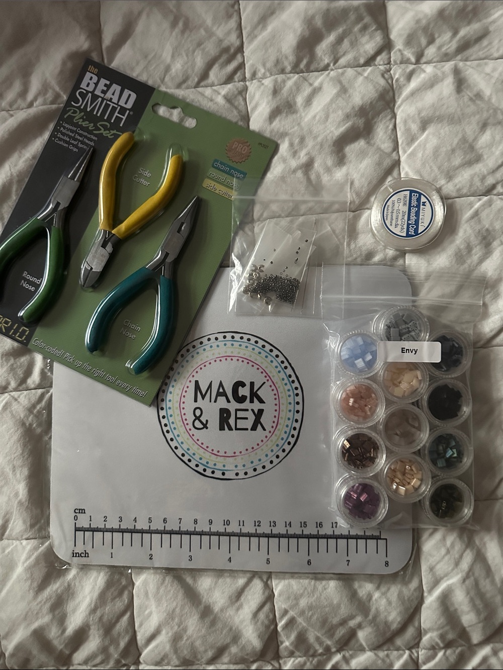 Mack & Rex Bead Set
plus The Beadsmith Pro Pliers Set -
Brand New